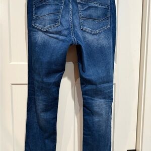 BKE Buckle Blue Straight Leg Jeans Classic Denim Style